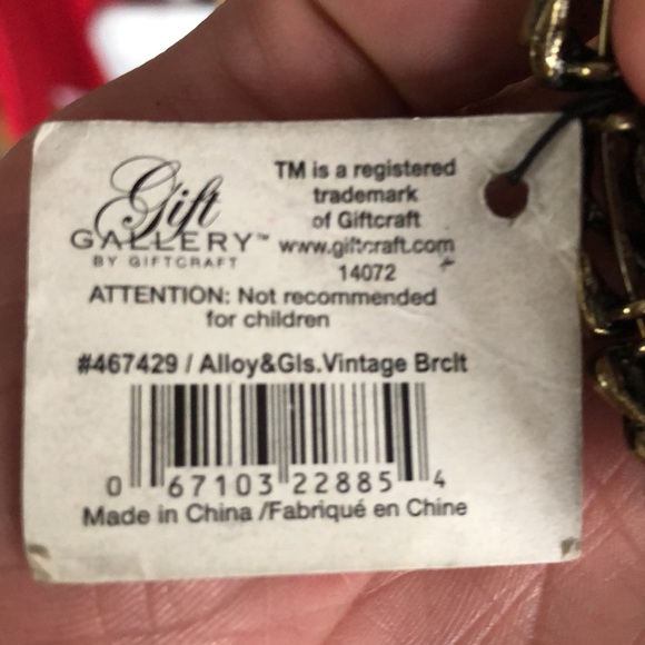 Cuff Bracelet - Picture 5 of 5